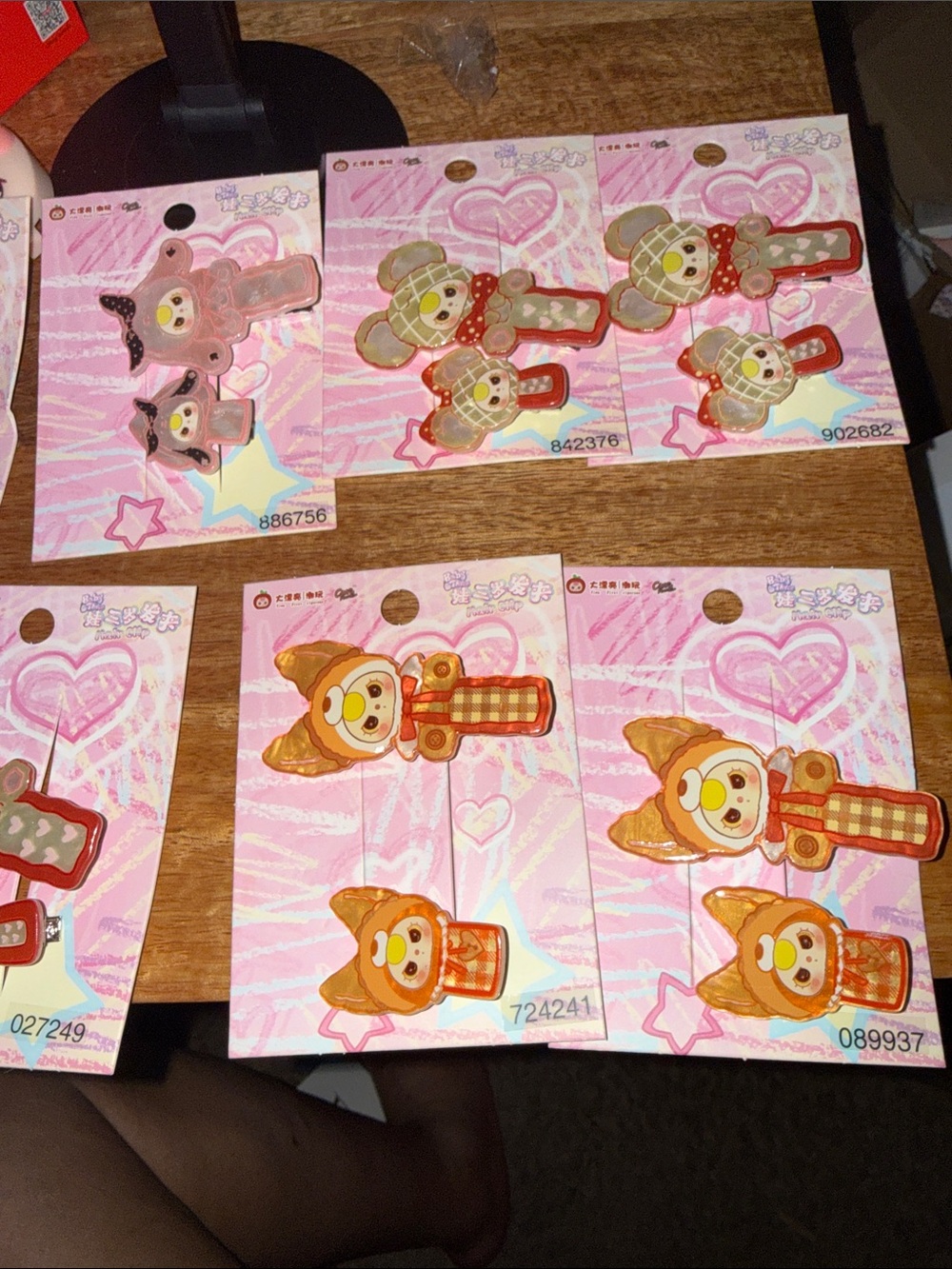 Baby 3 Confirmed Hair Clips - Picture 3 of 4